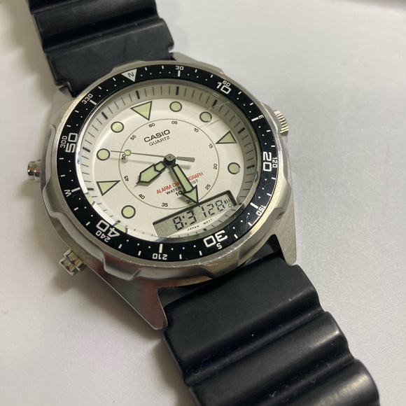Casio Other - Vintage Casio Arnie watch, white dial, AMW-320R, new battery, casio rubber strap
